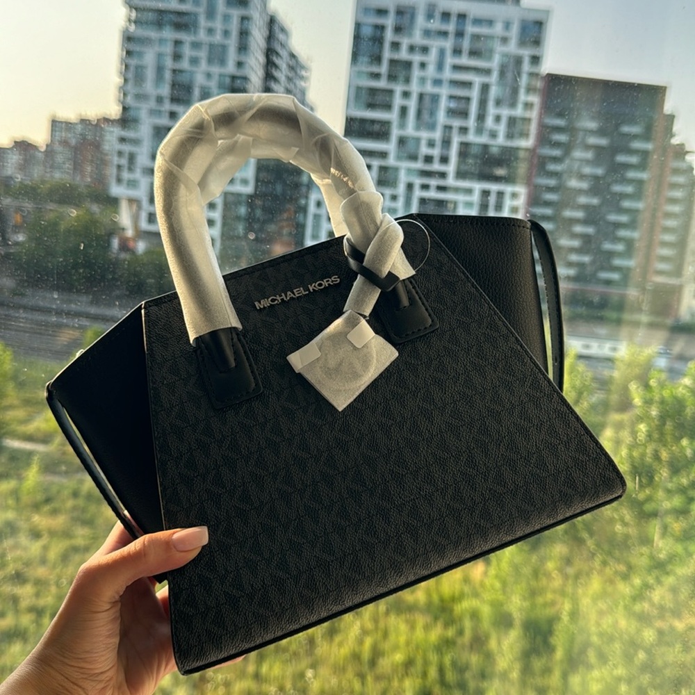 Micheal Kors bag
